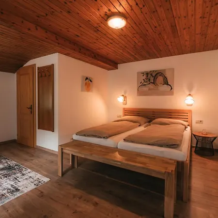 Haus Fusch 게스트하우스 3*